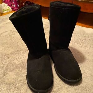 Bear paw boots